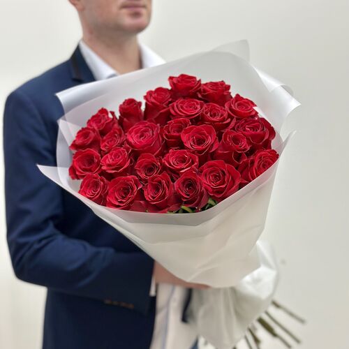 Красная роза 25 шт